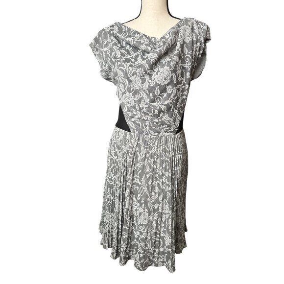 Betsey Johnson Dress Gray & White Floral Print Pleated  Cowl Neck Back Zipper 14 - Picture 1 of 8